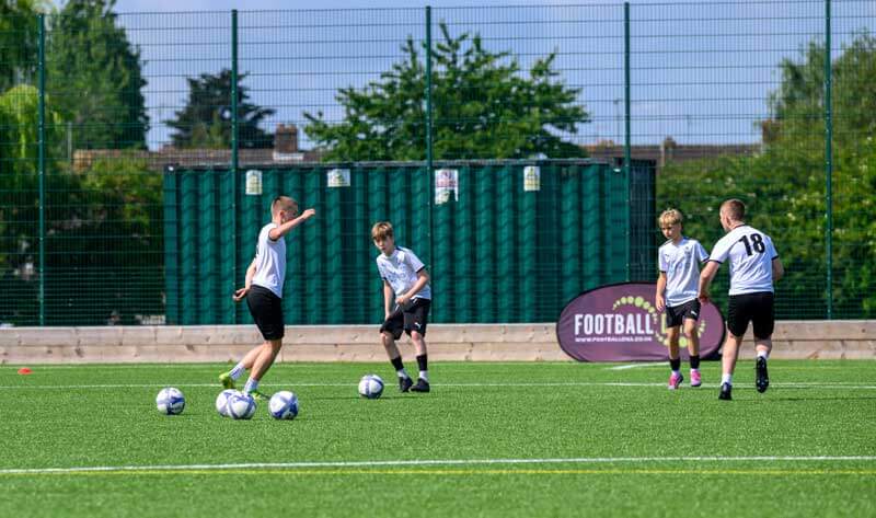 How Top Grassroots Coaches Plan A Week Of Training